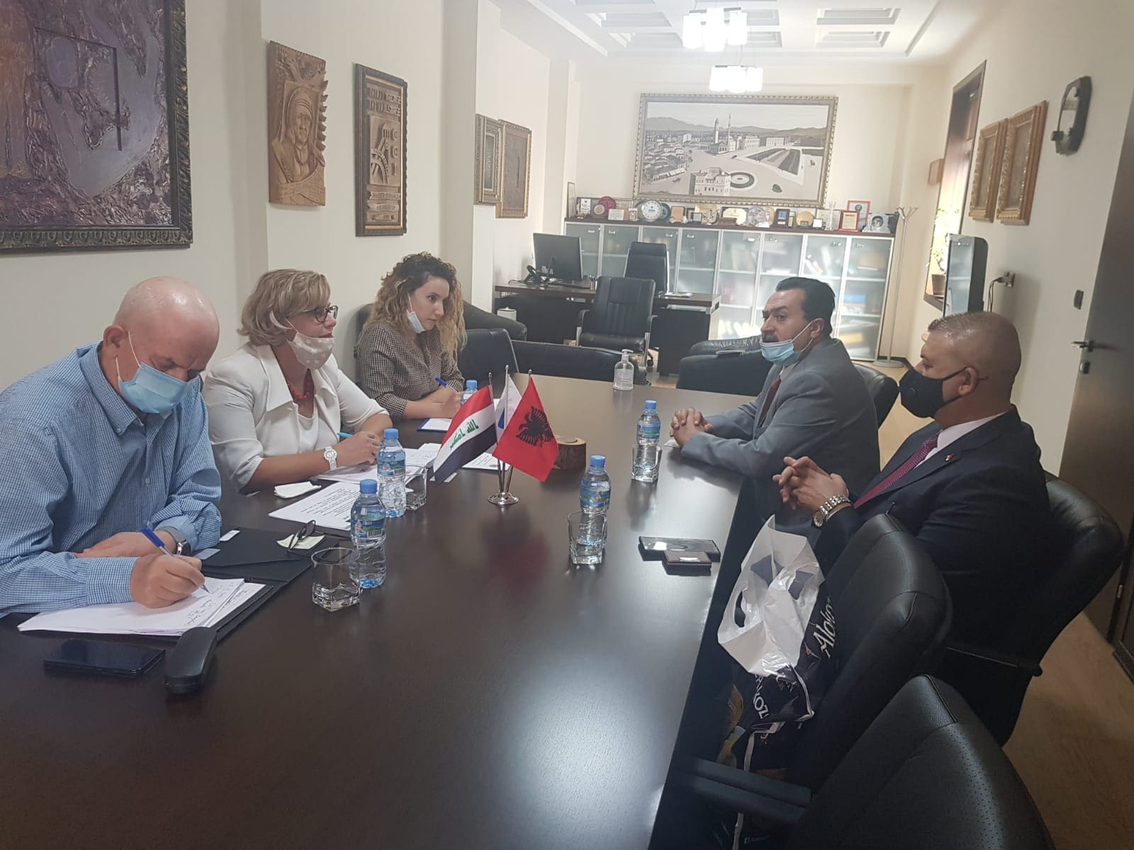 Drejtuesit e Dhomës së Tregtisë dhe Industrisë Tiranë presin përfaqësuesit e Dhomës së Tregtisë së Bagdadit