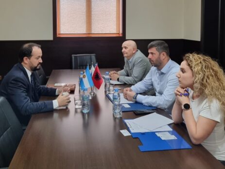 Kryetari i Dhomës së Tregtisë dhe Industrisë Tiranë, pret në takim Ambasadorin e ri të Argjentinës